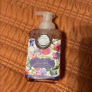 Michel Design Works Sweet Pea Foaming Hand Soap Shea Butter Aloe Vera 17.8 oz